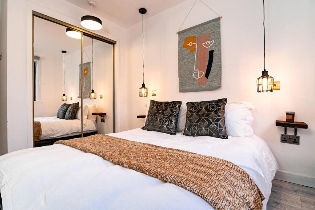 Stylish City Pad With Free Private Parking Glasgow Exteriör bild
