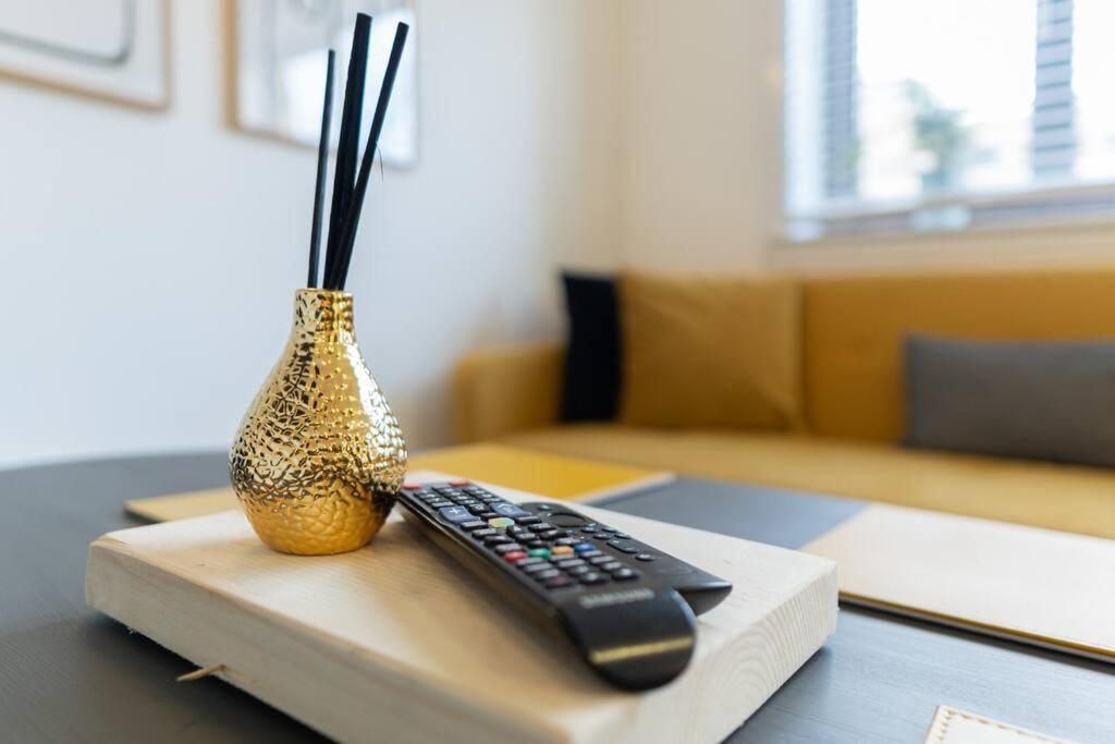 Stylish City Pad With Free Private Parking Glasgow Exteriör bild